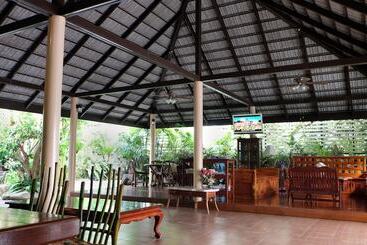 Hotel Baan Na Khon