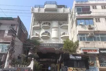 Hotel Padmini International Sigra
