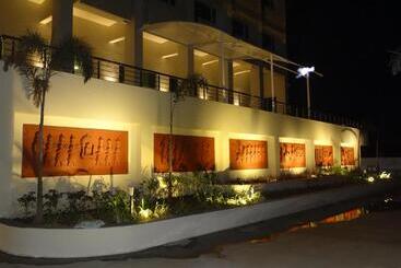 ホテル Regenta Central Hestia Dahej, Bhensali