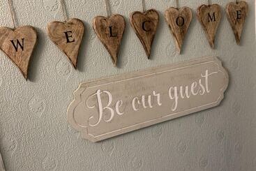 פנסיון Kingsmere Guest House