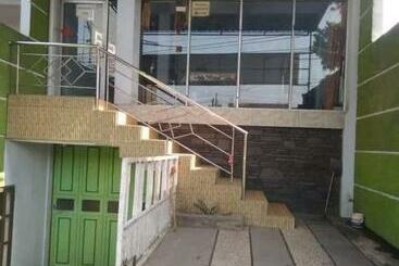 Kapszulahotel Griya Syar I