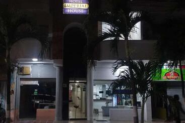 فندق Imperial House