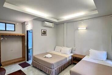 בית מלון כפרי Pen S Bungalow Koh Phangan