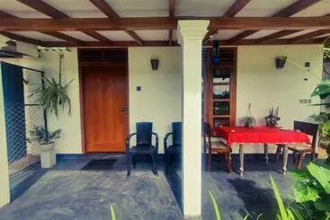 Pensió Villa Kubura Mirissa