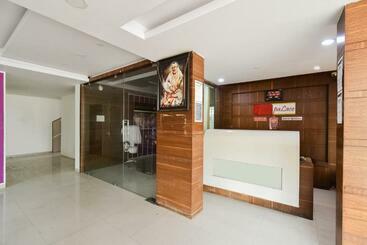 Flagship Hotel Sai Suman Palace