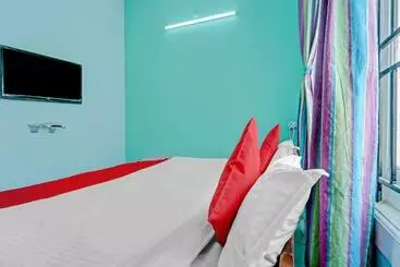 ホテル Oyo Flagship 82034 Lakshmi Palace