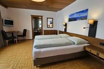 ペンション Berggasthaus Steinerkogl