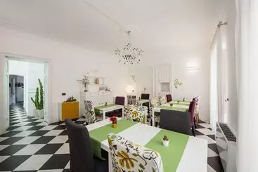 ベッドアンドブレックファースト Garibaldi 61