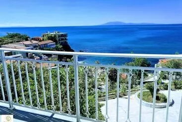 Huoneisto Frini Studios