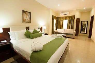 فندق Golden Bean