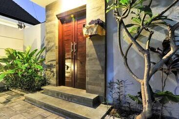 Apartamenty turystyczne Villa Kamar Madu