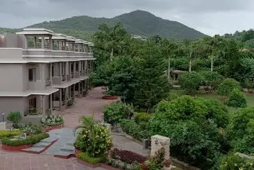 Araliayas Resort & Spa