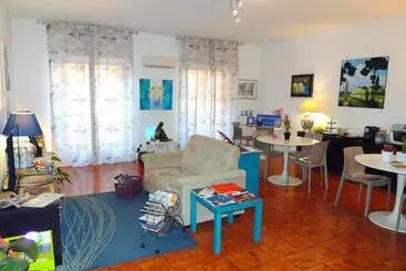 تختخواب و صبحانه In Itinera