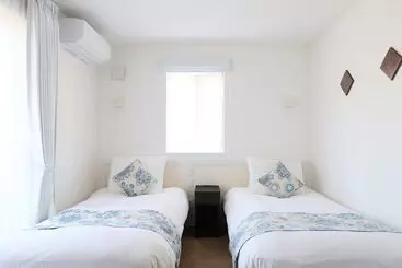 Aparthotel Bliss Lodging