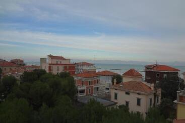 בית מלון כפרי Nettuno