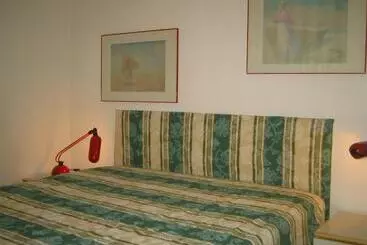 Hotel Residence Portofino Est