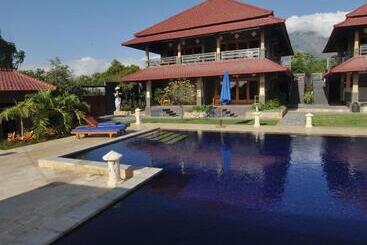 Курорт Tulamben Wreck Divers