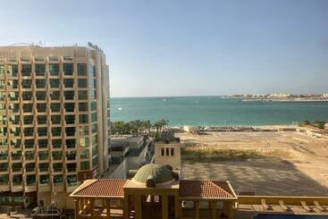 Bollywood Beach Hostel