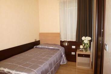 Eh Suites Rome Airport Euro House Hotels