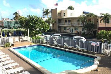 Hotel Enchanted Isle Hollywood Beach Resort