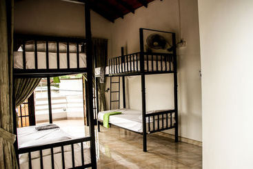 Auberge Hôtelière Negombo Beach By Flipflop