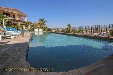 호텔 Portofino Resort