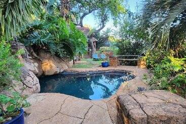 ホテル Bali At Scenic Haven Lodge In Hartbeespoort