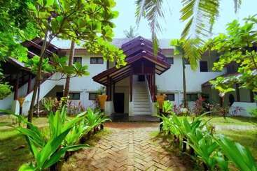 هتل Emerald Sea Resort