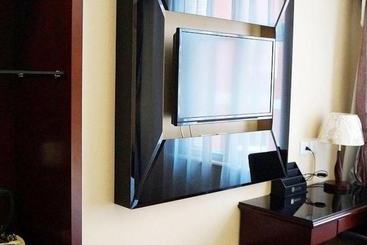 Otel Airport Yuanhang International