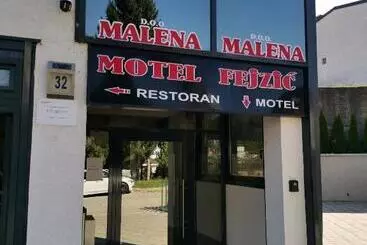 تختخواب و صبحانه Malena