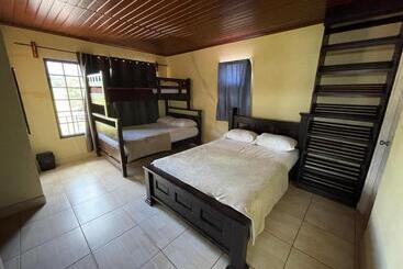 פנסיון Cabañas Guadalupe Volcán