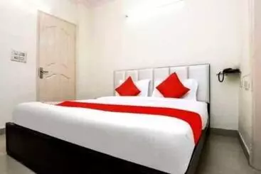 Hotel Oyo 81219  Kamal