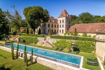 Bed and Breakfast Chateau De Lascoups