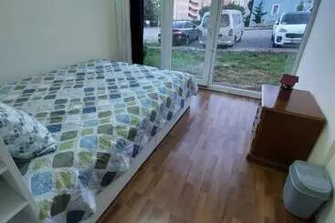 ユースホステル B.a.a Sabiha Gökçen