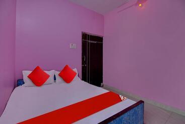 هتل Oyo Flagship 81294 Cm Plaza