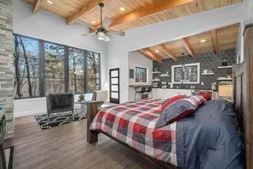 Whispering Pines   Lakeside