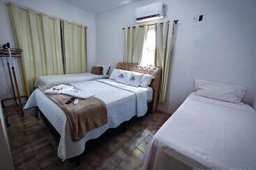 Hotel E Restaurante Rio Mar