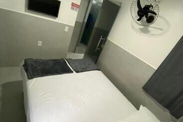 هتل Suíte Com Banheiro Privativo Em Pousada Recém Construída,a 500mts Do Pátio Do Forró