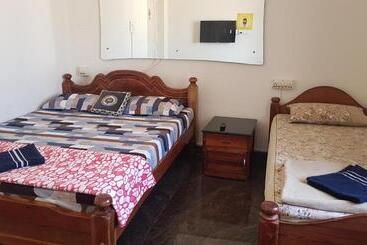 Pension (Hôtel basse catégorie) Fourseason Frankcottage