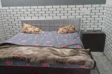 فندق Oyo 81195 The Lord Krishna