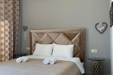 پانسیون Endless Blue Himara