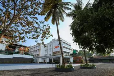 Hotel Saffron Wayanad