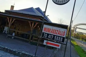 London Szálló Dabas