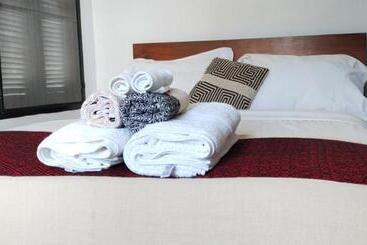 Meet Sunset Hostel Luangprabang