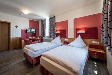 Hotelli Kloster Neustadt