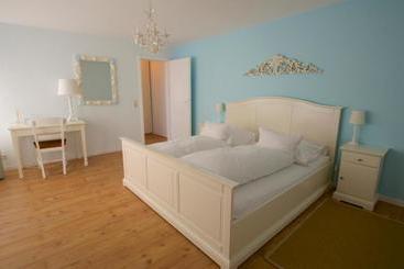 هتل Landhaus Hamm