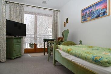 Отель Pension Klein