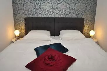 Hotelli Six! Eat Work Sleep