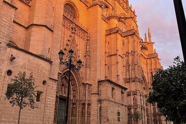 هتل Casa Art Sevilla