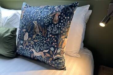 בית מלון כפרי Rooms Above Sugar Boat